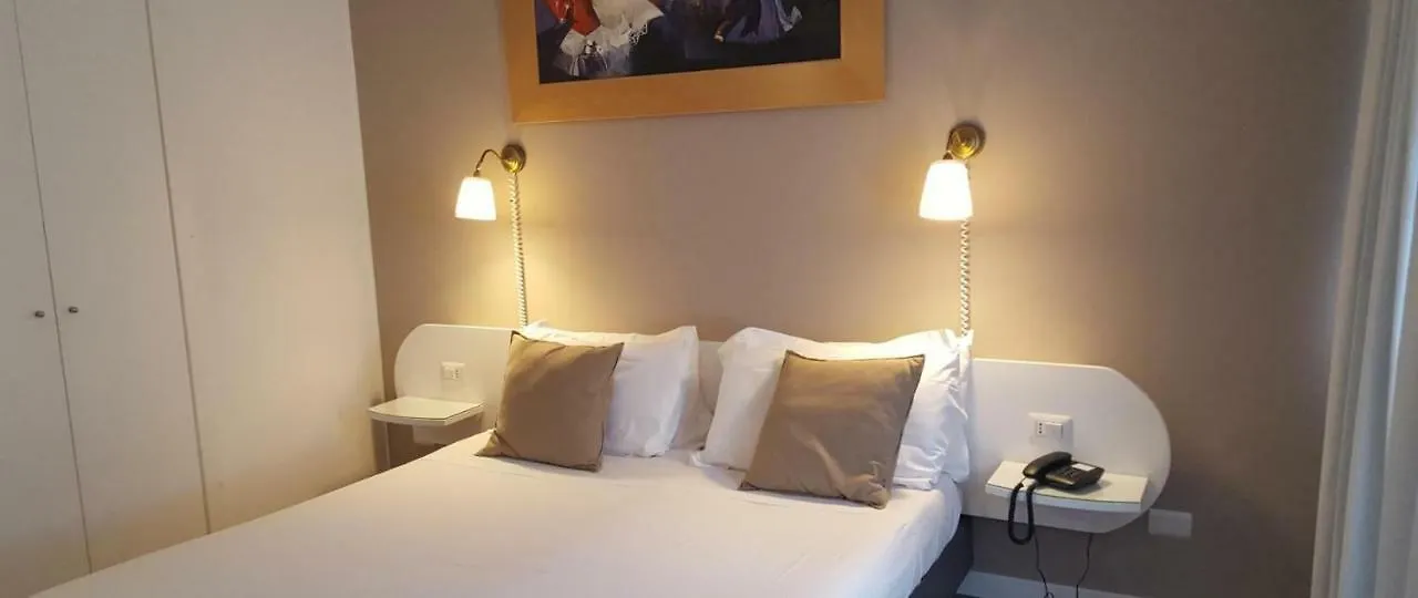 Green Hotel Motel Vergiate Italie