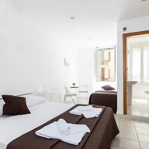 *** Bed and breakfast Al Colosseo 8 Italia