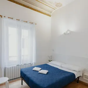 https://florence-rooms.it-tuscanyhotel.com