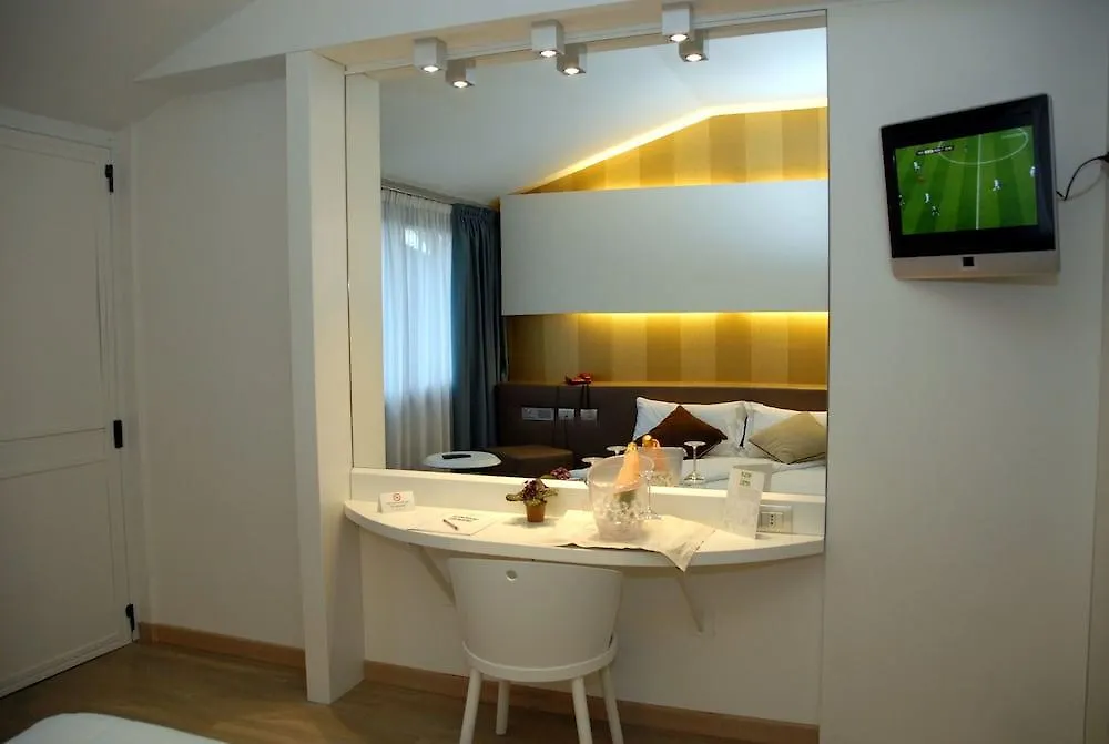Green Hotel Motel Vergiate